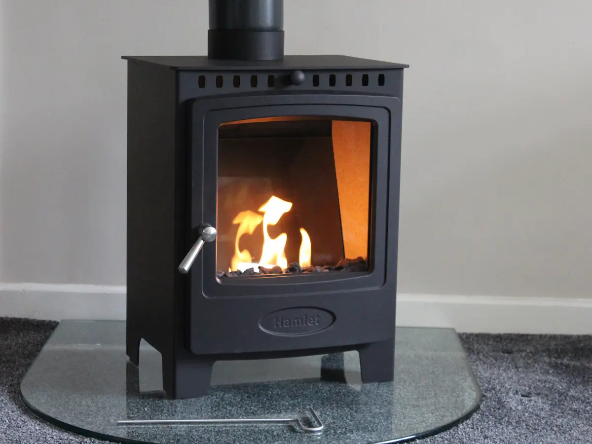 Hamlet Solution 5 Bioethanol Stove with optional top flue, on 12mm glass hearth