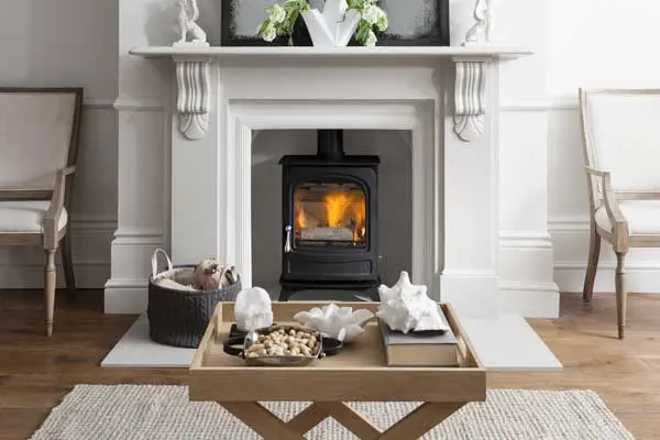 Holborn stove in standard British fire place setting